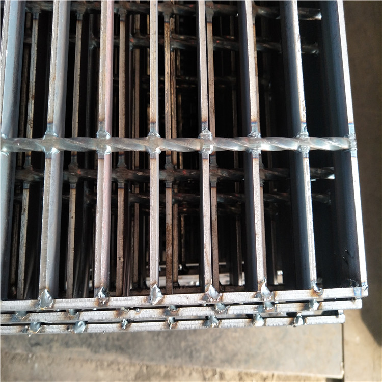 Factory Prices Heavy Duty Stainless Hot Dip Galvanized Standard Size Catwalk  Steel Grating